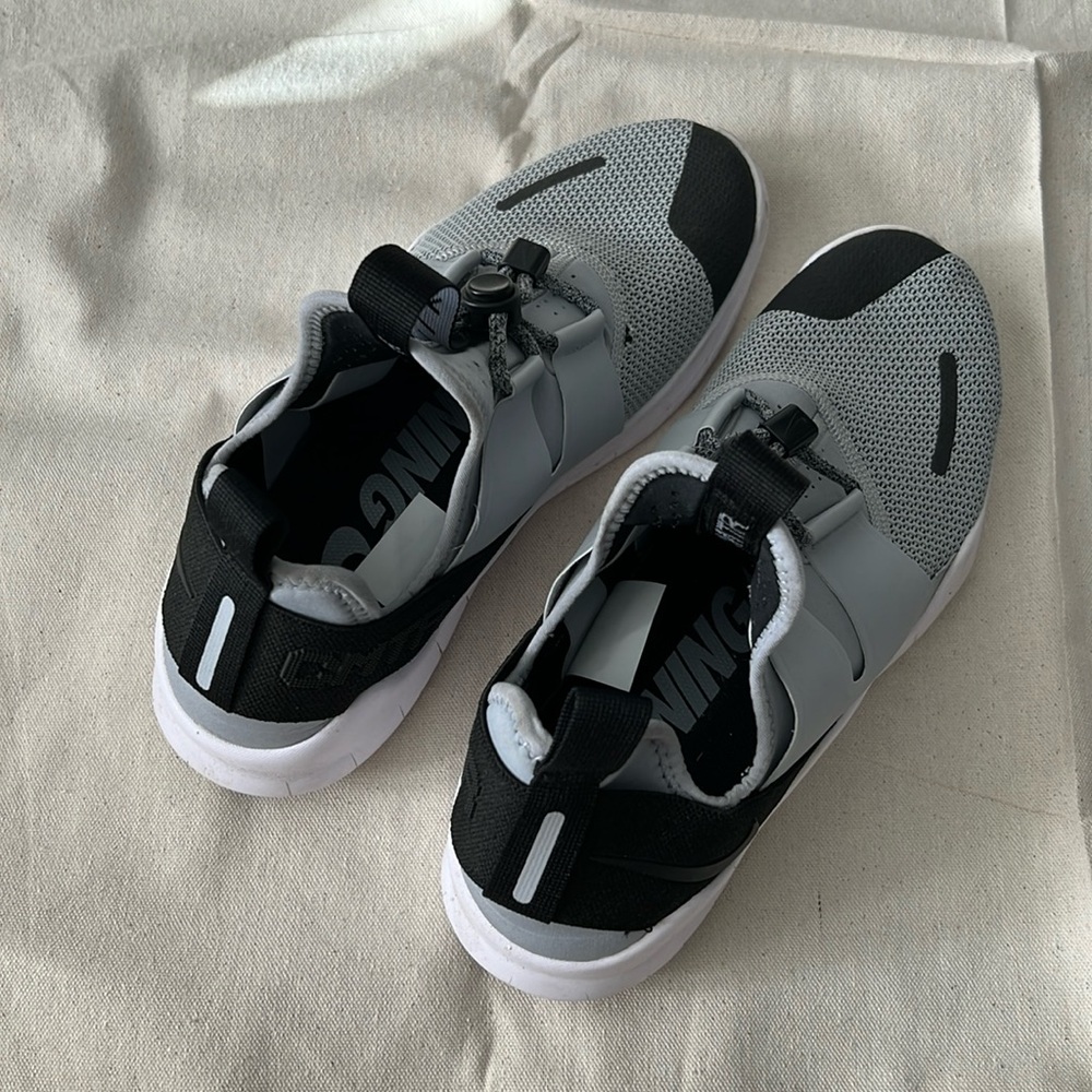 Slip on Nike Running Shoe